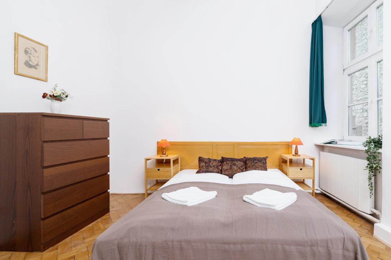 Apartment Pijarska Krakow By Noclegi Renters Εξωτερικό φωτογραφία