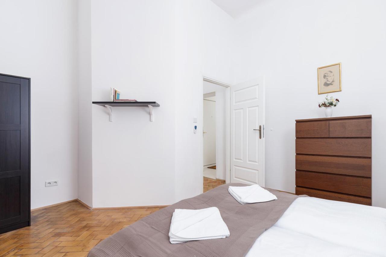 Apartment Pijarska Krakow By Noclegi Renters Εξωτερικό φωτογραφία